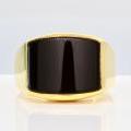 18ct Yellow Gold and Onyx Gents Dress Ring