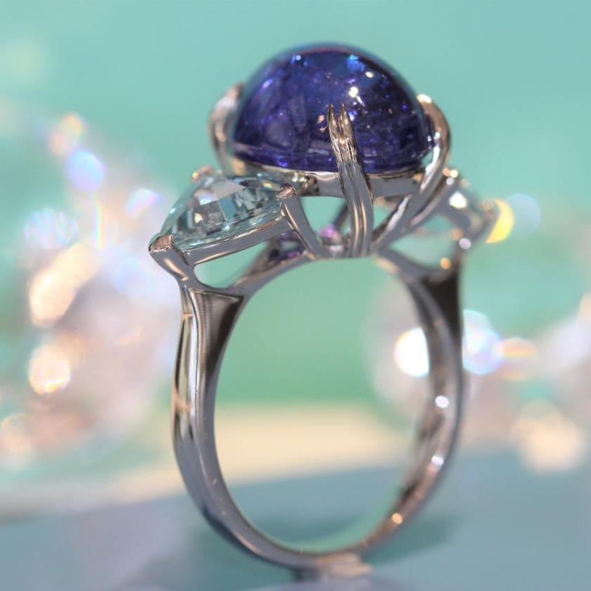 18ct White Gold Tanzanite and Aquamarine Ring