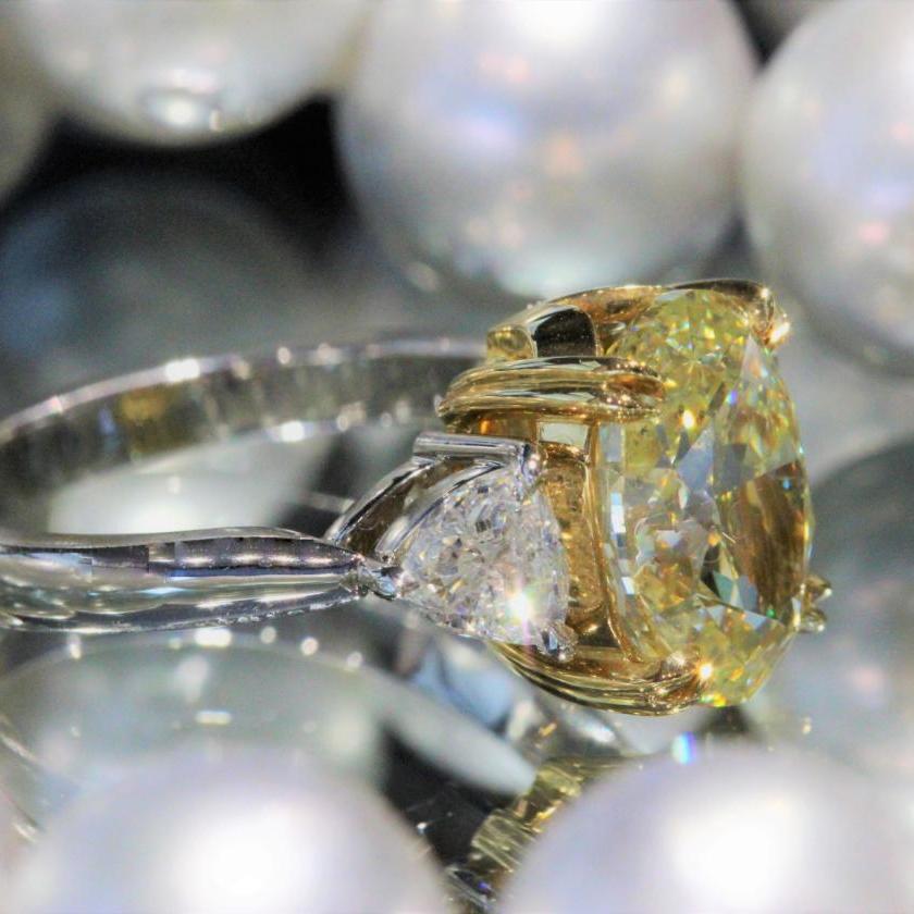 Vintage yellow diamond ring deals