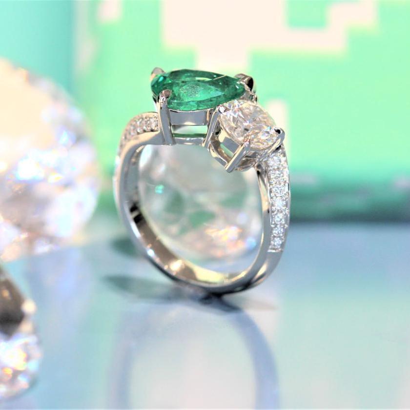 The Emerald & Diamond Toi et Moi Ring