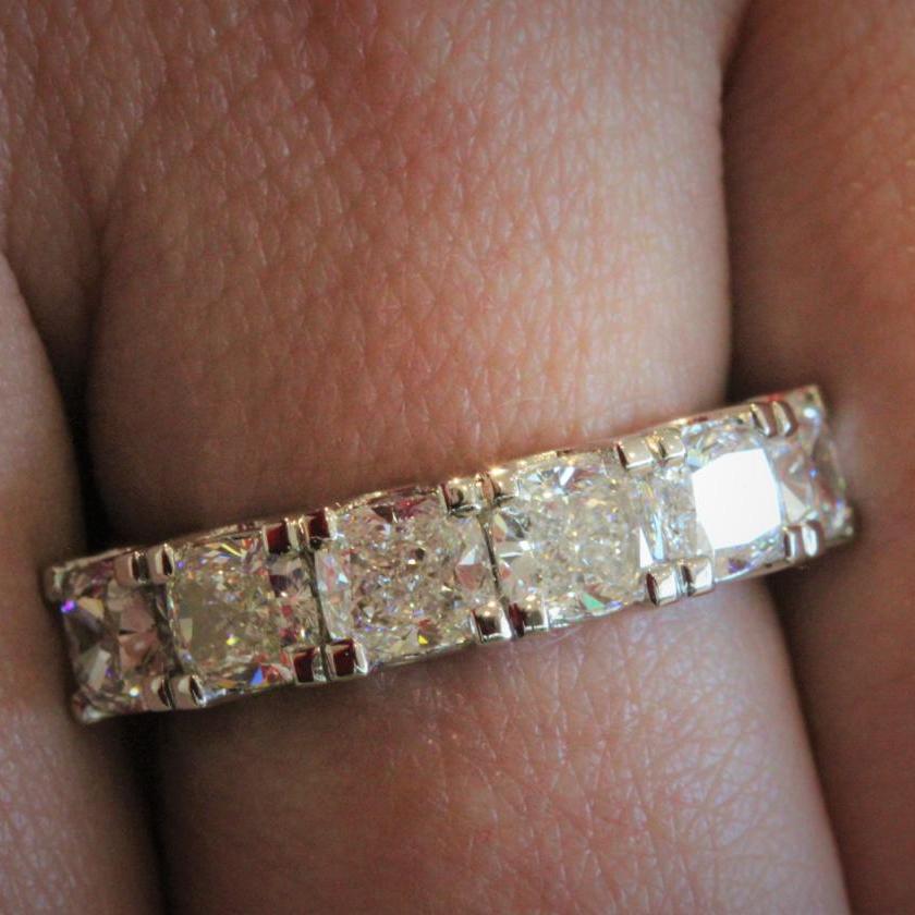 The Cushion Diamond Band