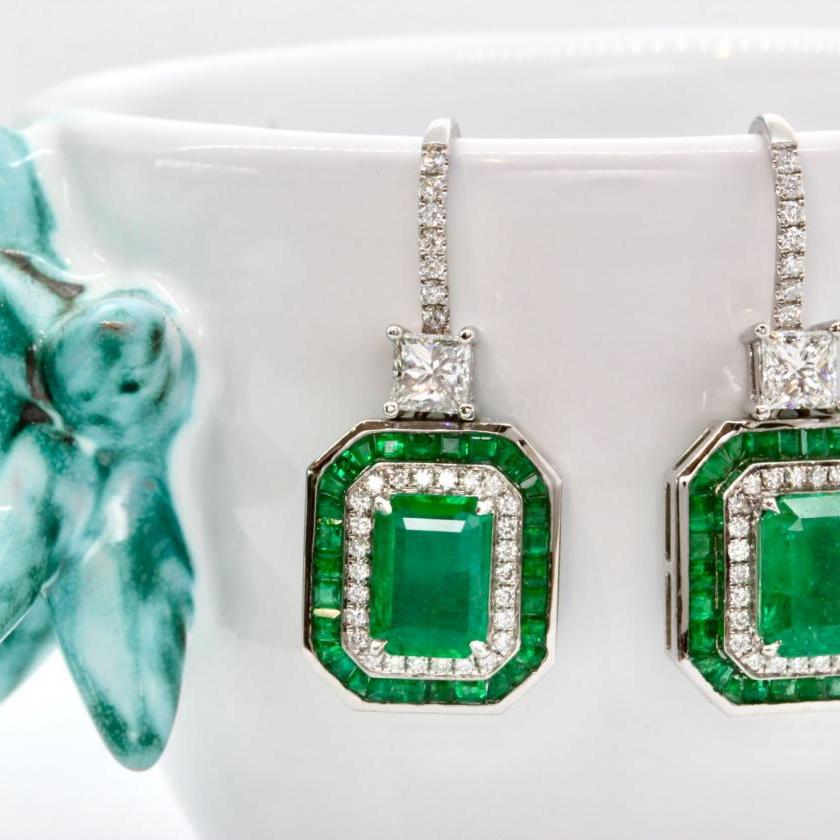18ct gold emerald earrings deals