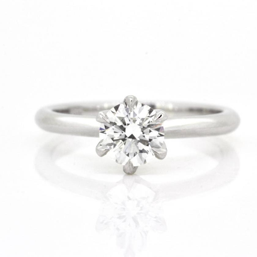 18ct White Gold and Diamond Engagement Ring
