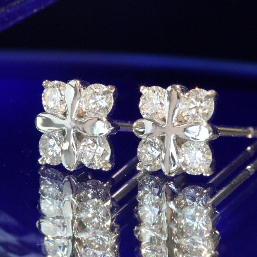 The Flower Diamond Stud - White Gold