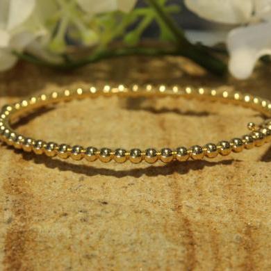 18ct Yellow Gold Hinged Bangle