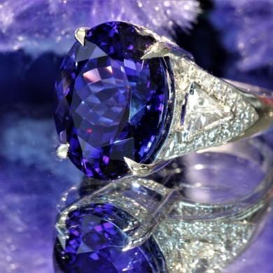 18ct White Gold Tanzanite and Diamond Ring