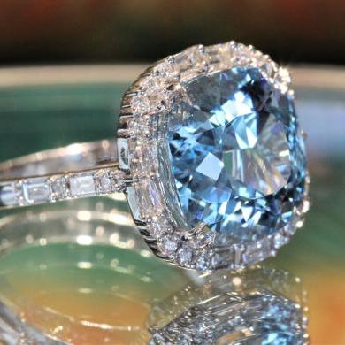 White Gold, Aquamarine and Diamond Ring