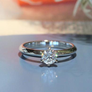 The Solitaire Engagement Ring - Round