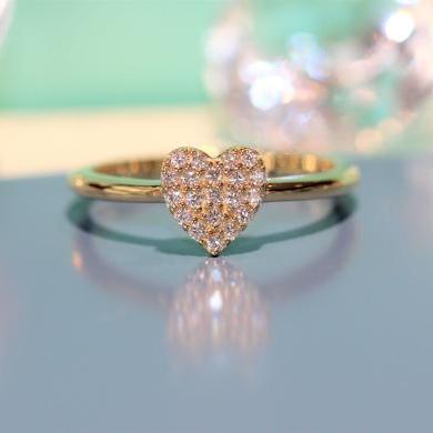 The Diamond Heart Ring - Yellow Gold